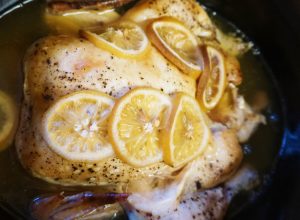 Easy roast chicken that you can make right in your slow cooker!