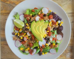 healthy taco salad avocado vegetables low carb high protein