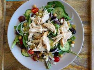 healthy easy greek salad chicken